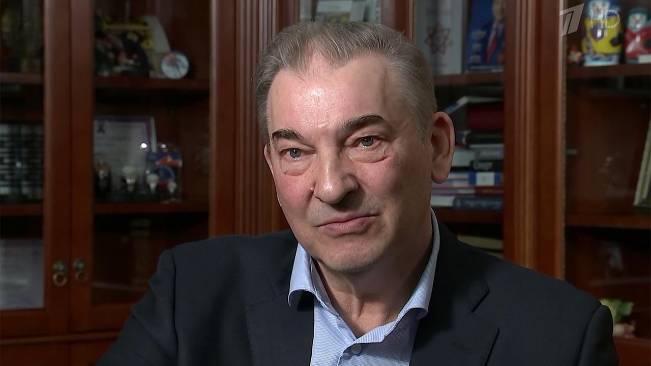 Лучший хоккеист XX века Владислав Третьяк принимает поздравления с 70-летием