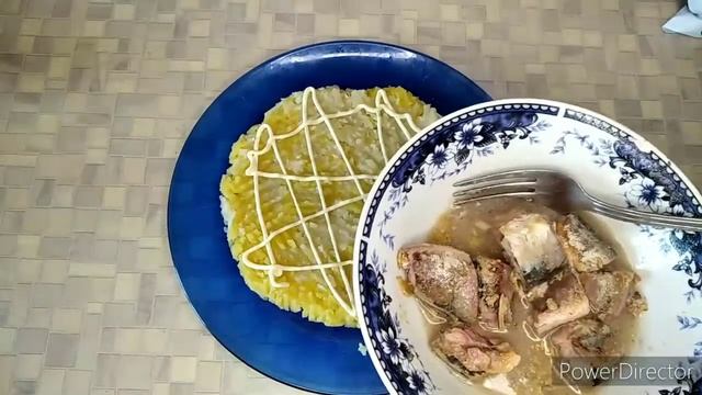 Очень простой и сытный салатик.
