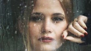 Любовь разбилась...- авт. и исп. Влада Вершинина .