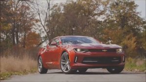 Сюжет: Camaro 2016 на дороге