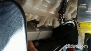 Установка воздуховодов задних пассажиров Toyota AQUA