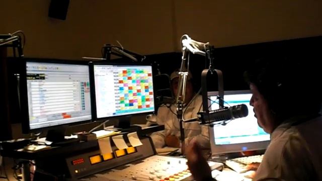 El Show de Oscar Larios e Invitados смотреть онлайн