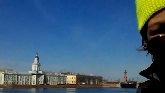 Прогулки по Питеру на веле. Продолжение. Дворцовая набережная. Нева. Апрель 2016 смотреть онлайн