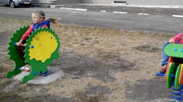 Кіра і діана нові качелі смотреть онлайн