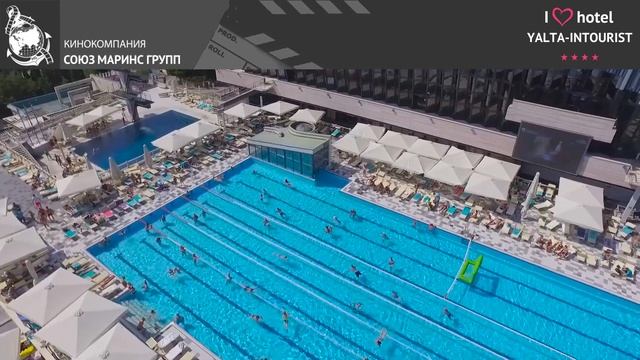 Отдых в Крыму. Что увидел гость с балкона 16 этажа из отеля «Ялта-Интурист» смотреть онлайн