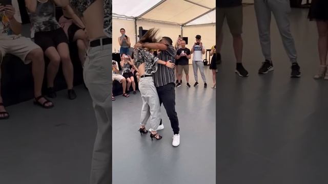 @yatinnikolbachata Una Noche Bachata in Bulgaria ! Dancing at Djtronky Song смотреть онлайн