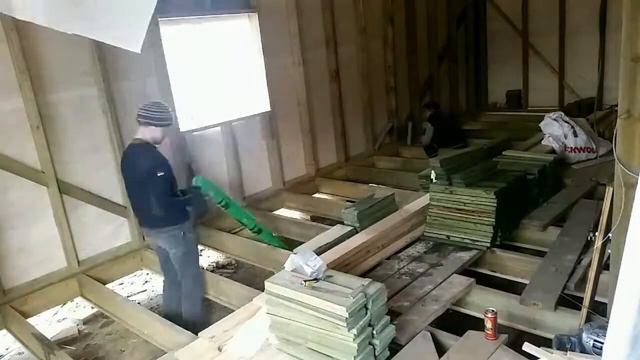 7 мая, начинаем запиливать пол смотреть онлайн