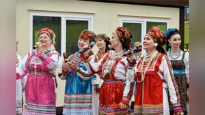 Мокшень мора//Мокшанская песня - Сери панда пряса//Mokşenj mora - Seri panda präsa