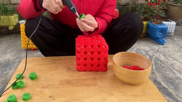 Recycle Plastic Bottle Caps | DIY Pretty Red Flower Pots For Your Small Garden смотреть онлайн