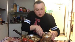 Vine video ешь и худей/ жареная картоха солёные грузди Зинка разбушевалась мукбанг MUKBANG eating