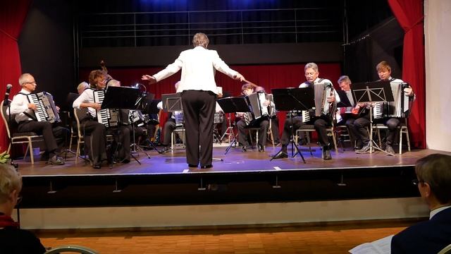 Mango Tango Footprints Matthias Anton Hans-Günther Kölz Akkordeon-Orchester Wesseling смотреть онлайн