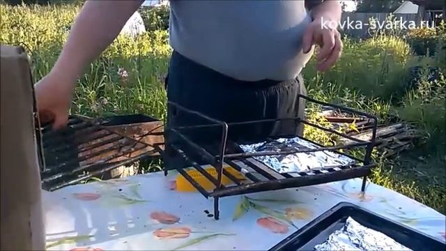 Коптилка в сочетании с мангалом. Удобная топка + устройство решеток смотреть онлайн