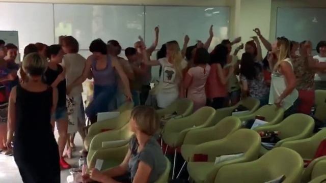 Веселье на тренинге «Запуск речи неговорящих детей: как научить ребенка общаться» смотреть онлайн