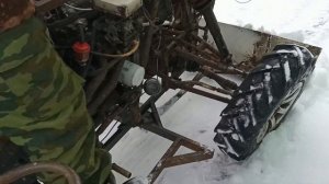 Пробная чистка снега на самодельном квадроцикле с двигателем от Оки