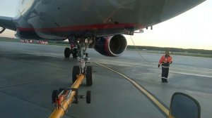 Буксировка самолёта А320