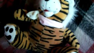 Мягкая игрушка Тигр, поющий про Африку