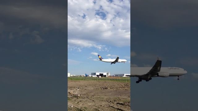 Landing - Montréal Pierre Elliott Trudeau International Airport