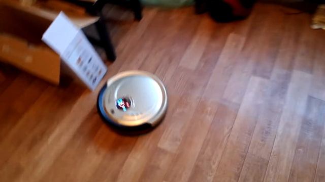 M-788 Xrobot робот-пылесос смотреть онлайн