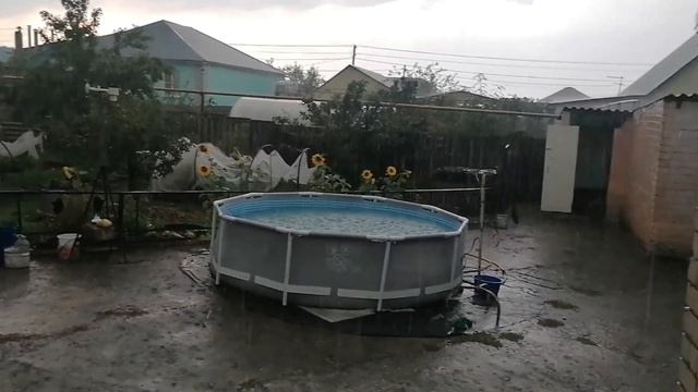 Невинномысск. Гроза. Град. Ливень. 3.08.2023. смотреть онлайн