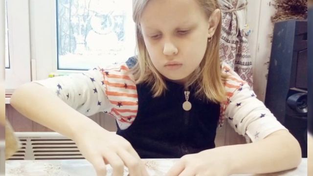 Лепка панно и плошек с ложками в Мастерской ГЛИНОТВОРЦЫ