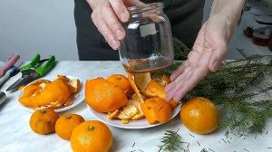 Как сделать уксус для уборки из мандариновых корочек и хвои?