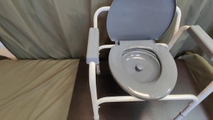 Кресло туалет Barry WC100.