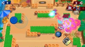 Играем Brawl Stars забил в своиже ворота!