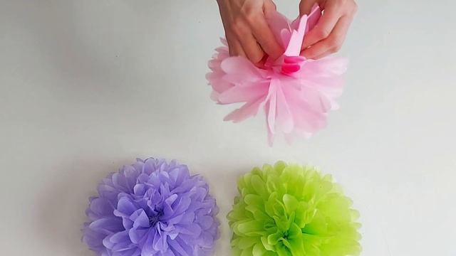 Как распушить бумажный помпон? / How to fluff a paper pompon? смотреть онлайн