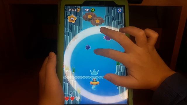 Играю в игру Мой Говорящий Том 2. Делаю смузи Говорящиму Тому. Играю с Говорящим Томом.