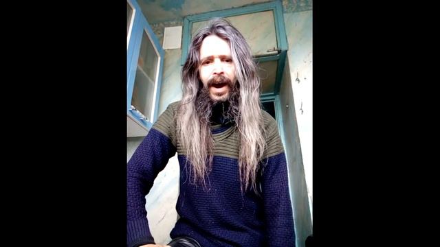 Длинноволосый 43-летний тенор мужчина-Кошачья гортань!До#7