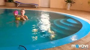 ДЕТСКОЕ ПЛАВАНИЕ // АНГЕЛИНА В БАССЕЙНЕ ФЕОДОСИЯ