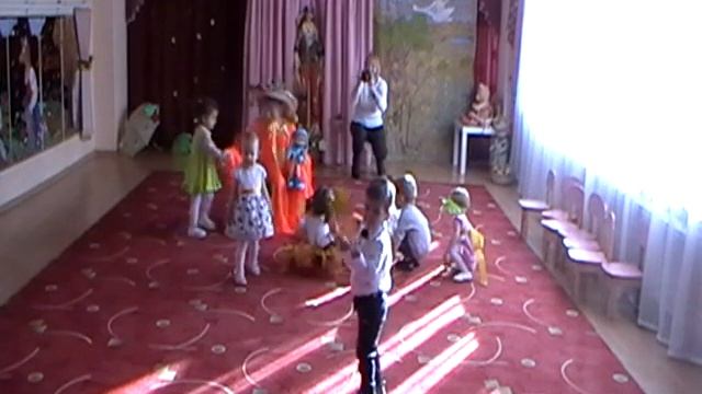 Праздник осени в детском саду. 15.10.2013 смотреть онлайн