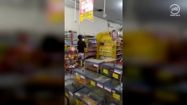 Thousands of houses are collapsed! Powerful 6 7 earthquake in Malang, Java, Indonesia gempa bumi смотреть онлайн