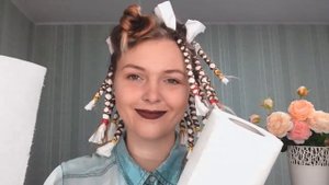 ?МЕЛКИЕ КУДРИ БЕЗ ПЛОЙКИ И БИГУДИ за ЧАС?Афро-локоны САМЫЙ ЛЕГКИЙ СПОСОБ?Прическа на ВЫПУСКНОЙ?