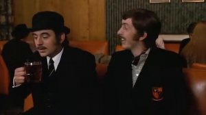 Монти Пайтон Monty Python - 4) навязчивый тип в кафе