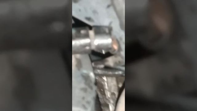 Completando óleo de cambio do Renault Duster 2014 manual. 3 litros 75w80 tutela. смотреть онлайн