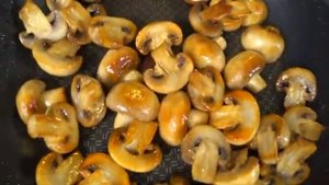 ЖАРЕНЫЕ ШАМПИНЬОНЫ С ЧЕСНОКОМ! КАК ПРАВИЛЬНО ПОЖАРИТЬ ГРИБЫ