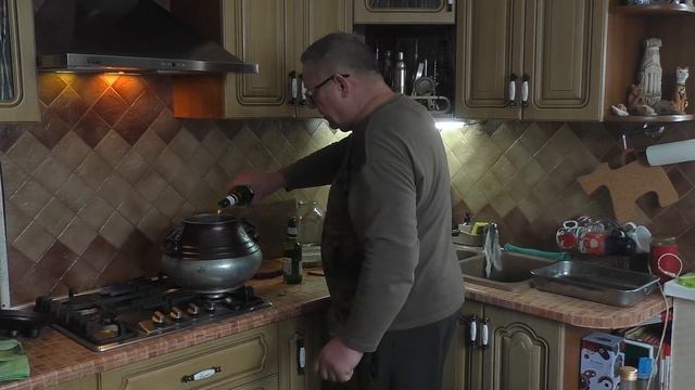 Как работает смокер зимой. Готовим сладкий соус барбекю. смотреть онлайн