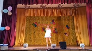 Даша Шайтур. Песня "Выпускной" /Торезский горный техникум им. А.Ф. Засядько. 2019 г./