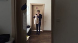 Зачем носить футболку зимой?