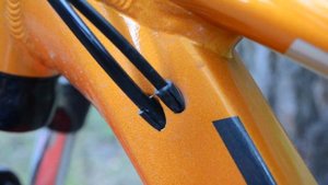 КАК УСТРАНИТЬ СТУК ТРОСОВ ВНУТРИ РАМЫ ВЕЛОСИПЕДА ?