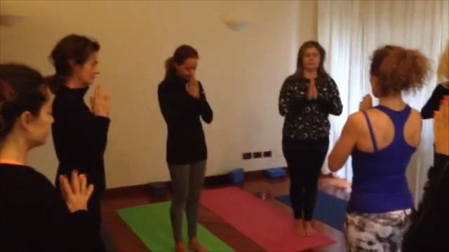 ASHTANGA CLOSING MANTRA смотреть онлайн