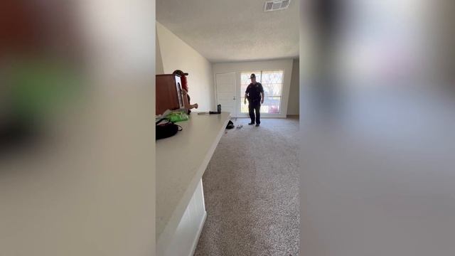 Squatters Get Arrested (FULL VIDEO) смотреть онлайн