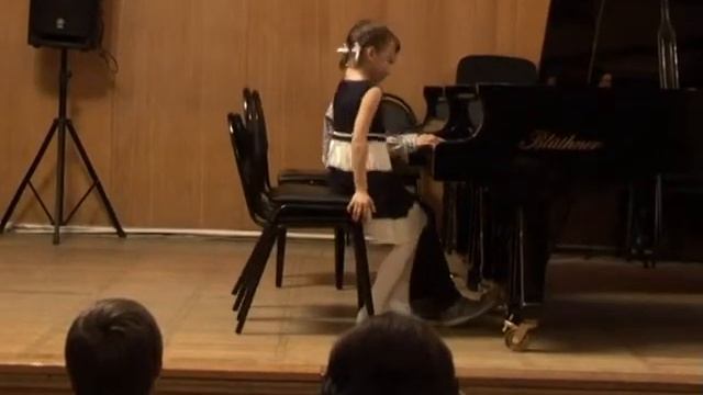 Мамаева Соня и Мамаев Саша (Петров А.) - Полька галоп. смотреть онлайн