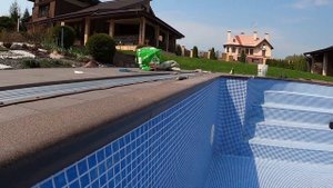Бордюрный камень для бассейна. Монтаж камня на борт бассейна в Истре
