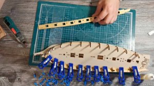 Парусник Бриг Меркурий от компании Эскадра. Работа с черновыми бортами.