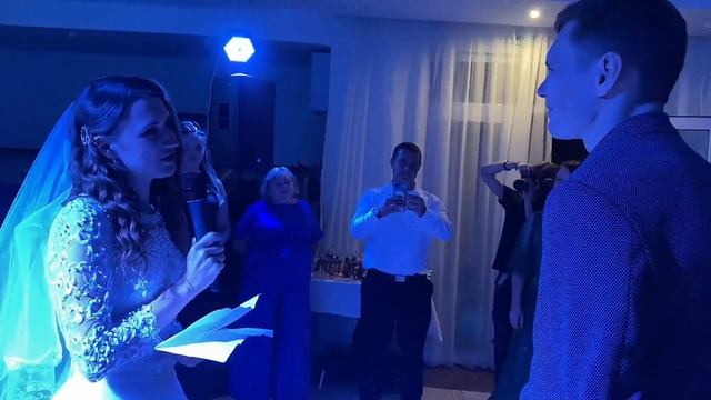 Виктория посвятила Ивану собственные стихи