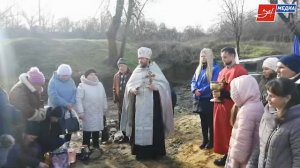 В селе Терпенье состоялись традиционные крещенские купания.