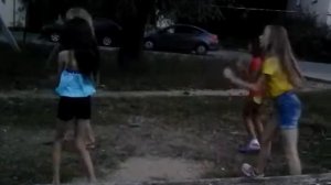 Танец под песню "Стиль Собачки"