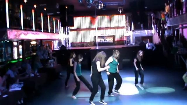 Студия танца Shall We Dance смотреть онлайн